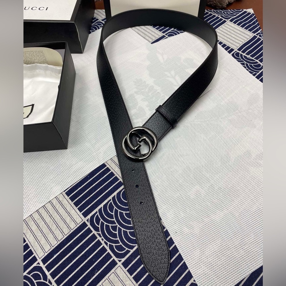 Unisex Gucci Black Leather Interlocking G Gunmetal Buckle Belt - Picture 3 of 5